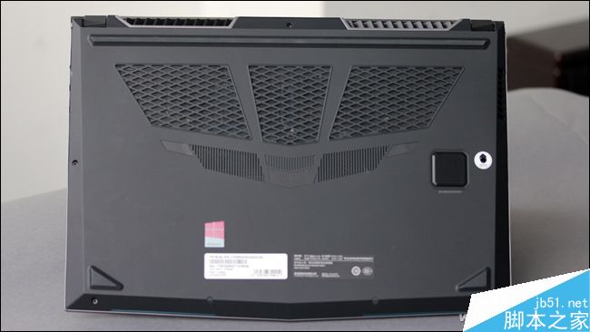 它到底值不值这个价?12999元雷神Dino-X7a全面体验评测