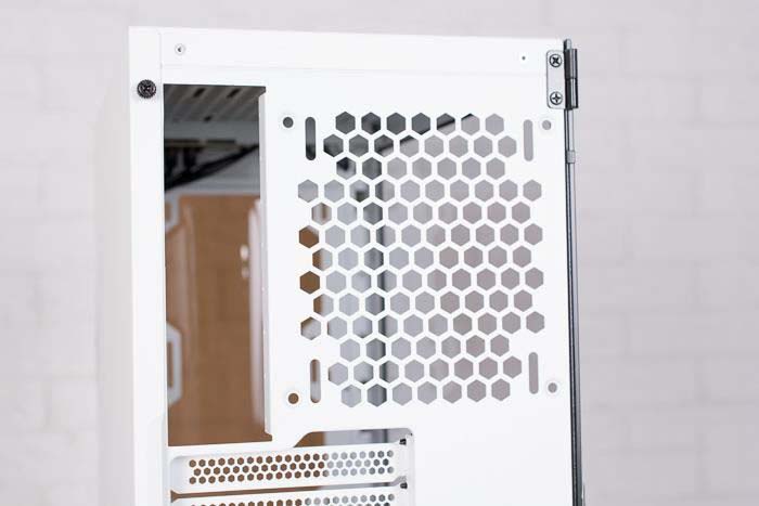 Thermaltake挑战者H3机箱值不值得买 Thermaltake挑战者H3机箱评测