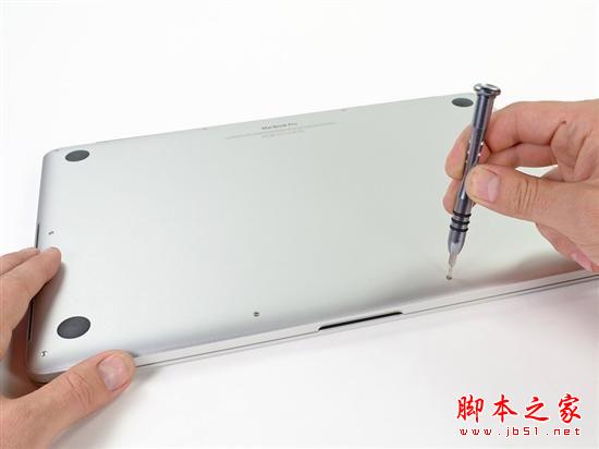 苹果新发布本本MacBook Pro Retina版本拆机详细过程（大量组图）