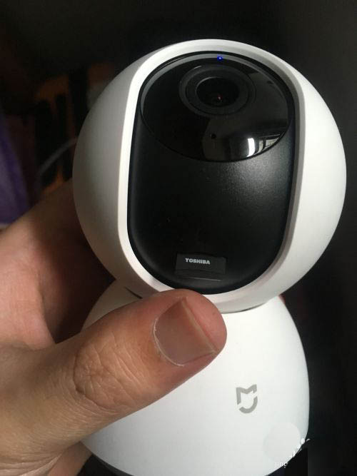 小米智能摄像机云台版怎么插入内存卡?