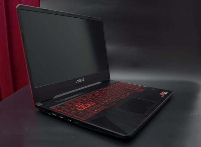 来对完全体的全A平台游戏本说YES 华硕飞行堡垒6s详细图文评测