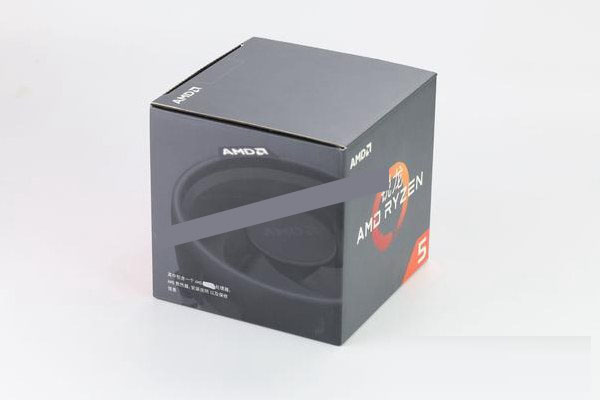 R5 1500X自带散热器吗？R5-1500X自带散热器风扇够用吗？