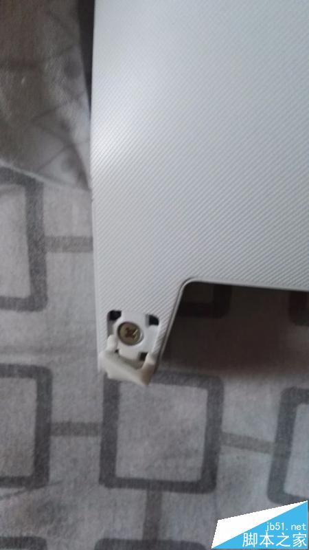 lenovo c4030一体机怎么拆机添加内存条?