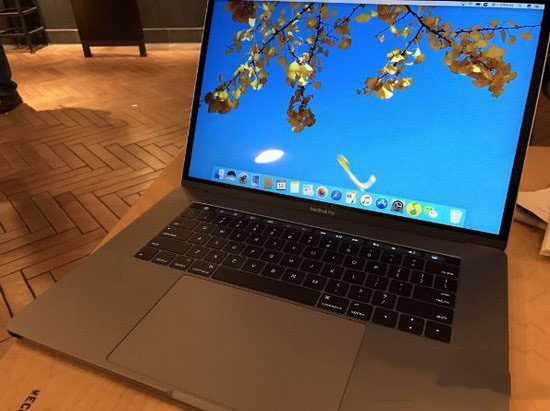 touch bar版mac开箱评测 touch bar版macbook pro开箱图集