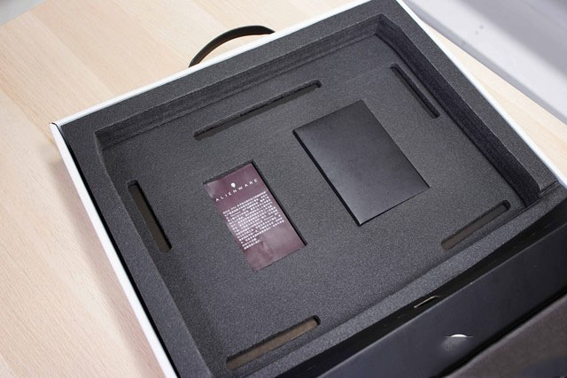 灯厂i9扛把子 戴尔Alienware17C-3858B R5详细图文测评