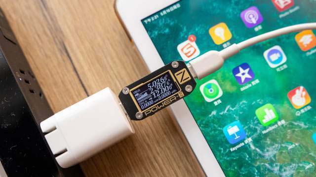 优越者20W PD快充头怎么样?优越者20W PD快充头使用测评