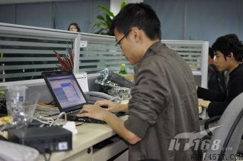 六大危害不容忽视 笔记本外接显示器杂谈