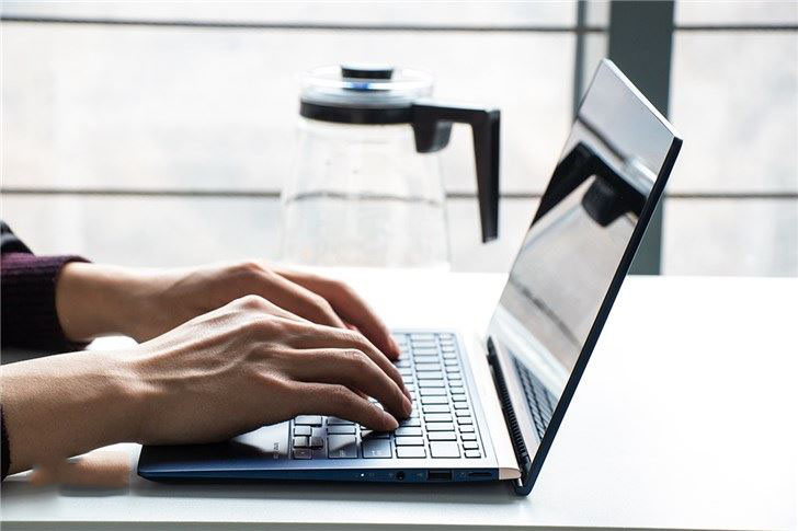 华硕灵耀Deluxe14值得买吗 华硕灵耀Deluxe 14优缺点全面评测