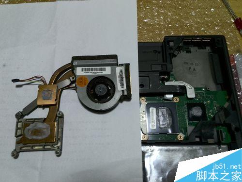 笔记本怎么换风扇、加风扇润滑油、换硅脂?