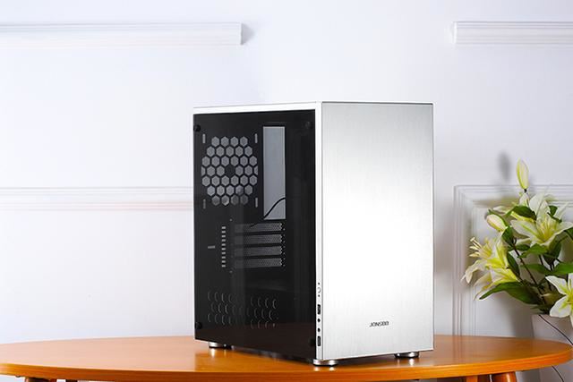 5000元六核独显迷你游戏主机配置介绍 R5-2600性能小钢炮