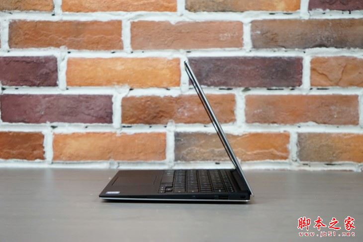 戴尔XPS 13怎么样？2017新一代戴尔XPS 13笔记本搭载八代酷睿处理器评测图解