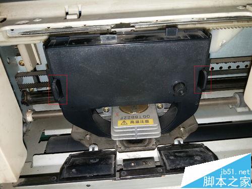 爱普生LQ 680K打印机怎么更换色带?