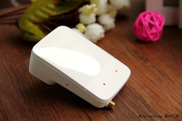 300Mbps Wi-Fi增强神器新版极卫星2015开箱图赏