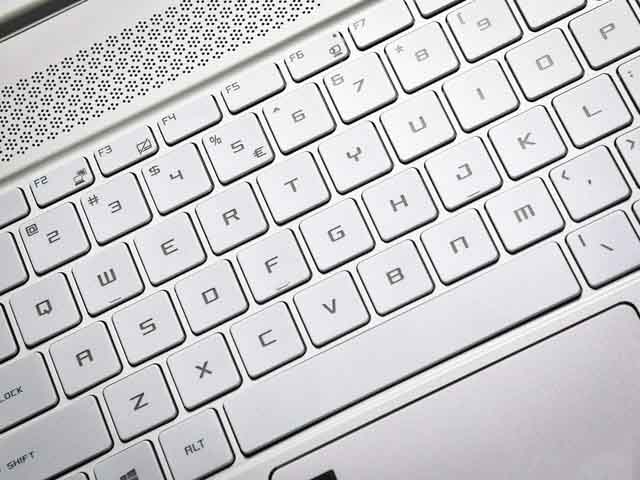 专为设计而生 微星P65 Creator笔记本详细图文评测