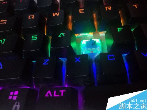 机械键盘键帽怎么拆?机械键盘换键帽方法