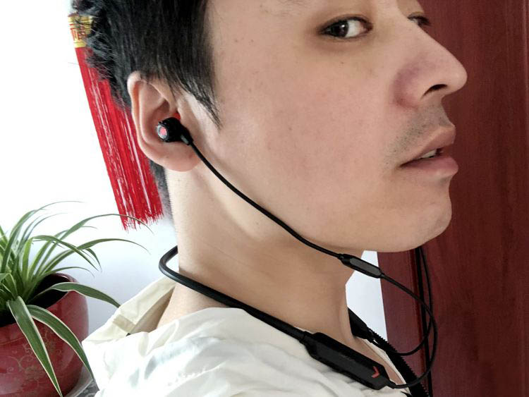 DACOM GH02值得买吗 DACOM GH02 电竞游戏蓝牙耳机开箱体验评测