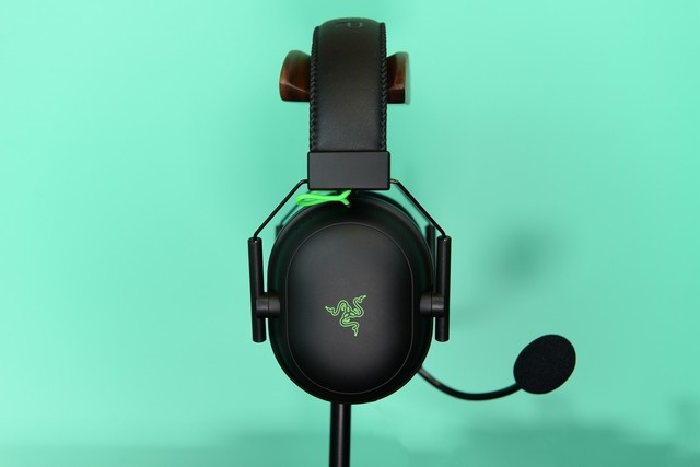 雷蛇旋风黑鲨V2耳机怎么样 雷蛇旋风黑鲨V2耳机全面评测