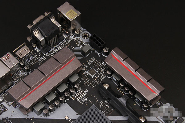 微星b350主板值得买吗？微星B350 TOMAHAWK图文详细评测