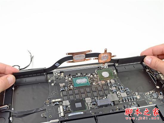 苹果新发布本本MacBook Pro Retina版本拆机详细过程（大量组图）