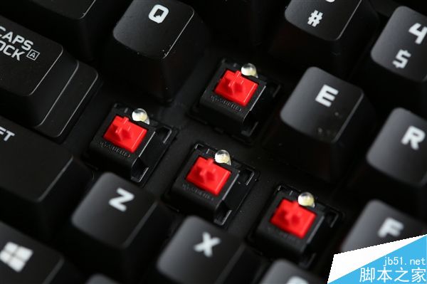 罗技游戏机械键盘G610青轴与红轴版图赏:手感清脆轻盈