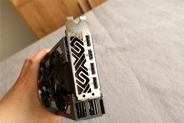 AMD5600XT怎么样 AMD5600XT 14Gbps新版详细评测