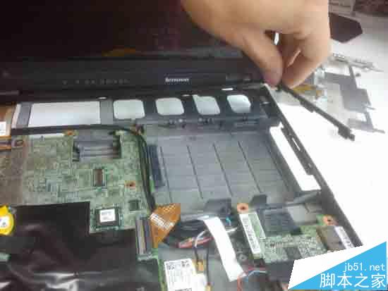 联想 Thinkpad x201i怎么拆机清理风扇灰尘?