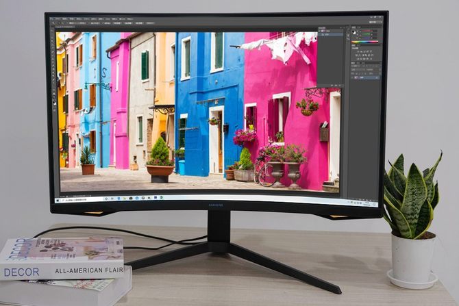 三星玄龙骑士G7体验如何 三星玄龙骑士G7电竞显示器评测