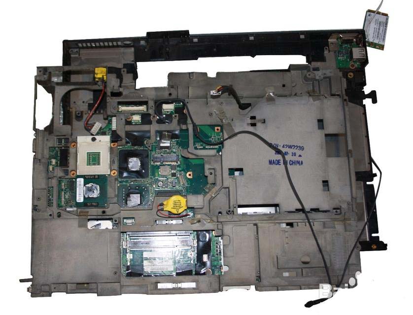 Thinkpad R61笔记本怎么拆机更换主板?