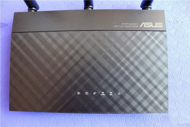华硕RT-AC53怎么样？华硕RT-AC53 750M双频无线路由器开箱评测