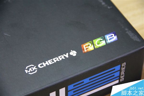 IKBC时光机机械键盘F-RGB开箱图赏:加入RGB背光灯效