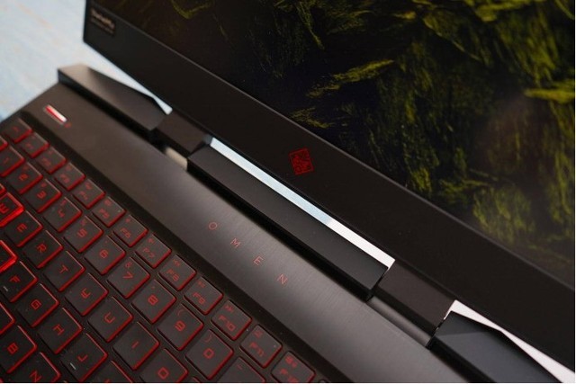 惠普暗影精灵4 Pro玩游戏卡不卡 RTX20独显本惠普暗影精灵4 Pro游戏性能评测