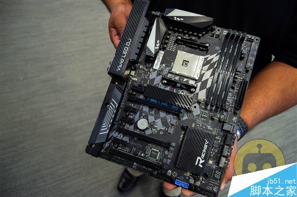 AMD Ryzen+映泰X370主板成功点亮 Ryzen加入液氮细节图
