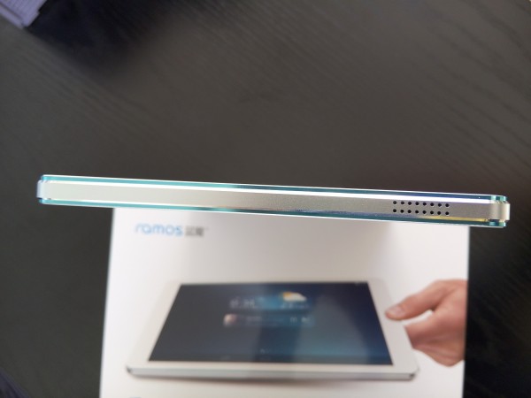 [图+视频]8.9寸Intel芯：Win8.1平板电脑 蓝魔i9s开箱