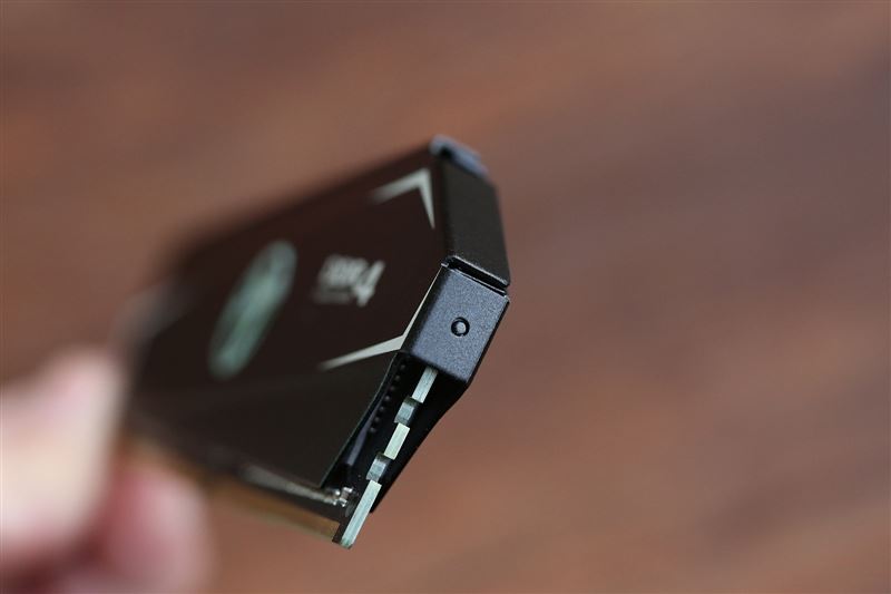 铭瑄终结者DDR4怎么样？铭瑄终结者内存马甲条性价比深度图解评测