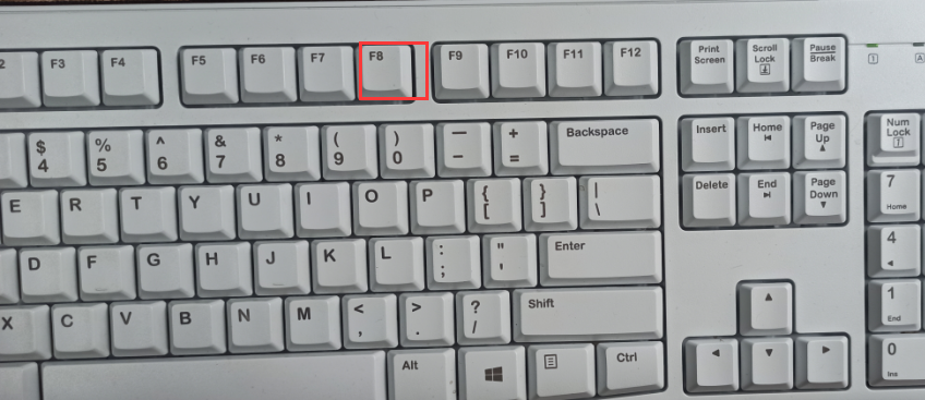 win7系统安装完成重启无法进入系统怎么办