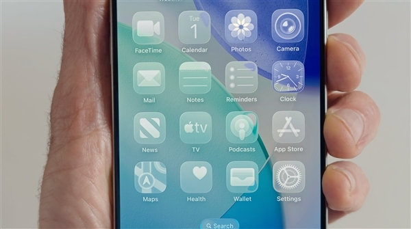 iOS 26没新意 三星在线贴脸嘲讽：怎么这么眼熟