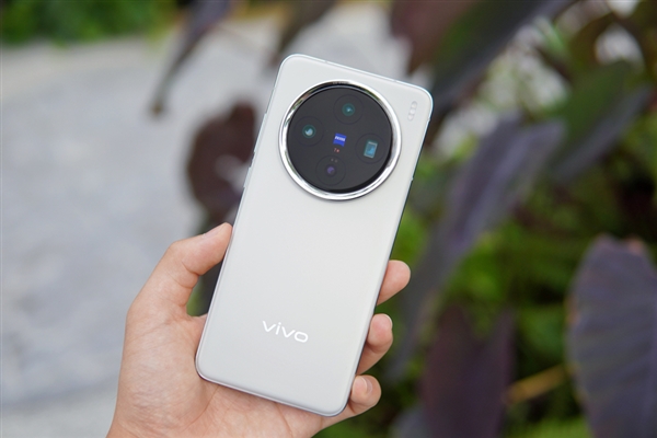 vivo X300首发OriginOS 6 韩伯啸:流畅度升级最明显