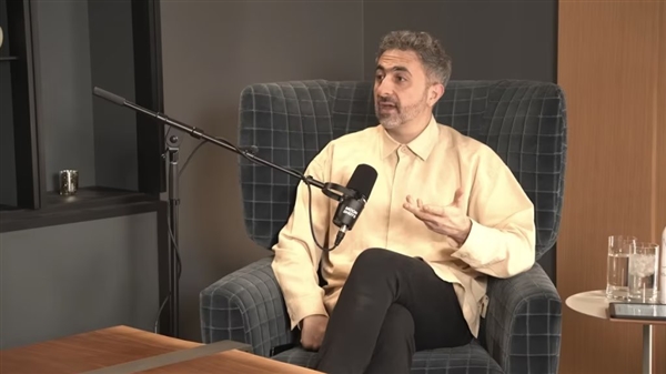 微软AI负责人预言:未来五年内人人都将有AI伴侣