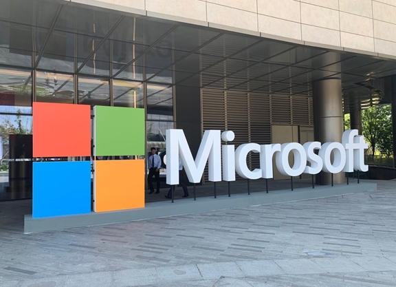 微软市值蒸发3570亿美元 创2020年以来最大跌幅