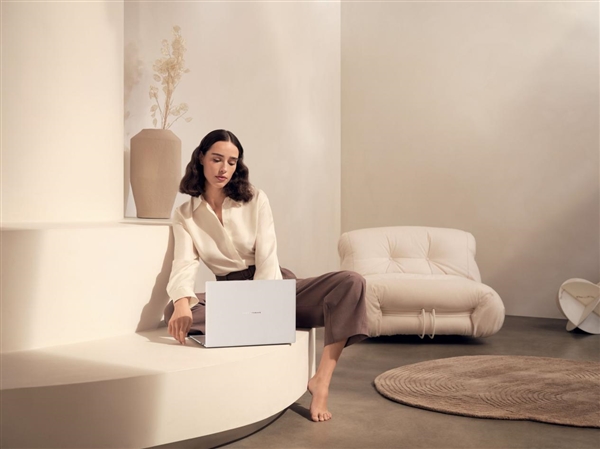 华硕灵耀16 Air 2026:1.5kg AI超轻薄本藏锐龙AI 9 开工季高效办公无压力