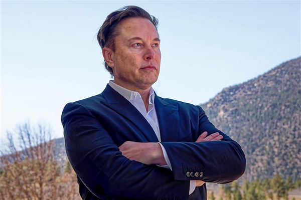 马斯克版微信将在周五上线！酝酿了四年的XChat能否满足期待