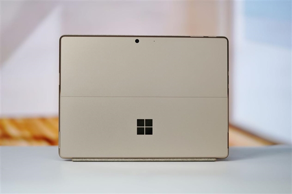 全能2合1 AI平板生产力拉满!全新13英寸Surface Pro图赏