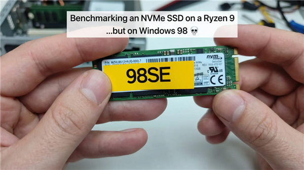 怀旧党狂喜!大神在锐龙9上跑Windows 98:NVMe固态硬盘飙至1275 MB/s