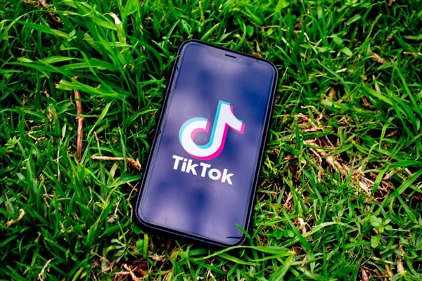 TikTok周受资、微软高管发声：警惕AI炒作过热