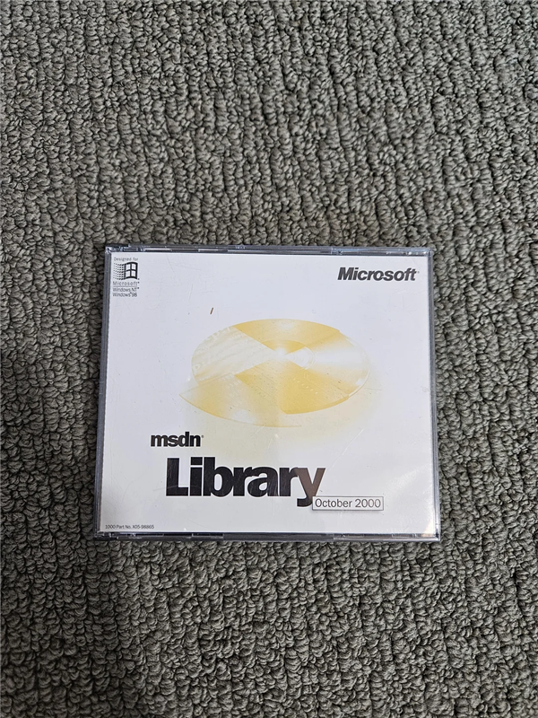 封存25年重见天日!网友捡到数百张微软MSDN老碟:内含XP早期测试盘