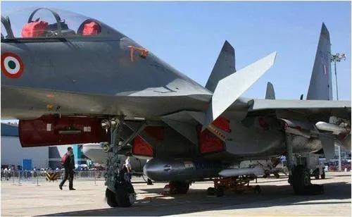 种族歧视反击：黑客加密挟持美国核导弹分包商