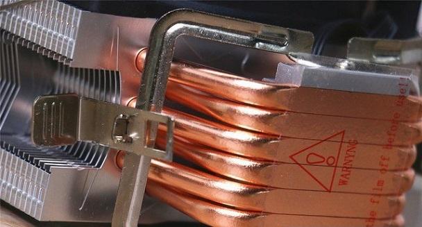 台式cpu温度过高的原因