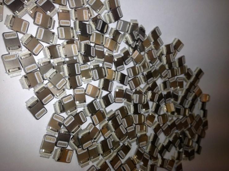 一根苹果数据线背后的“血战”