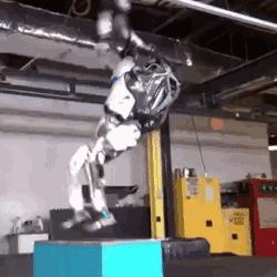 神仙黑客打架,遭遇机器人吐血突袭,发生了什么?