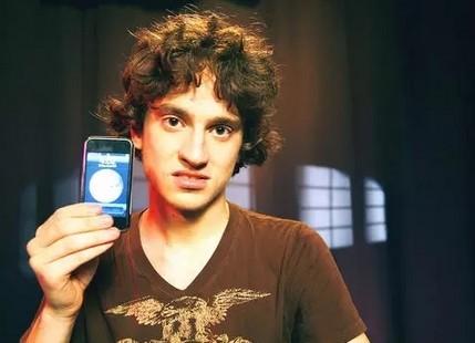 人物志 | 破解iPhone的天才小子乔治&middot;霍兹，如何教会了汽车自动驾驶